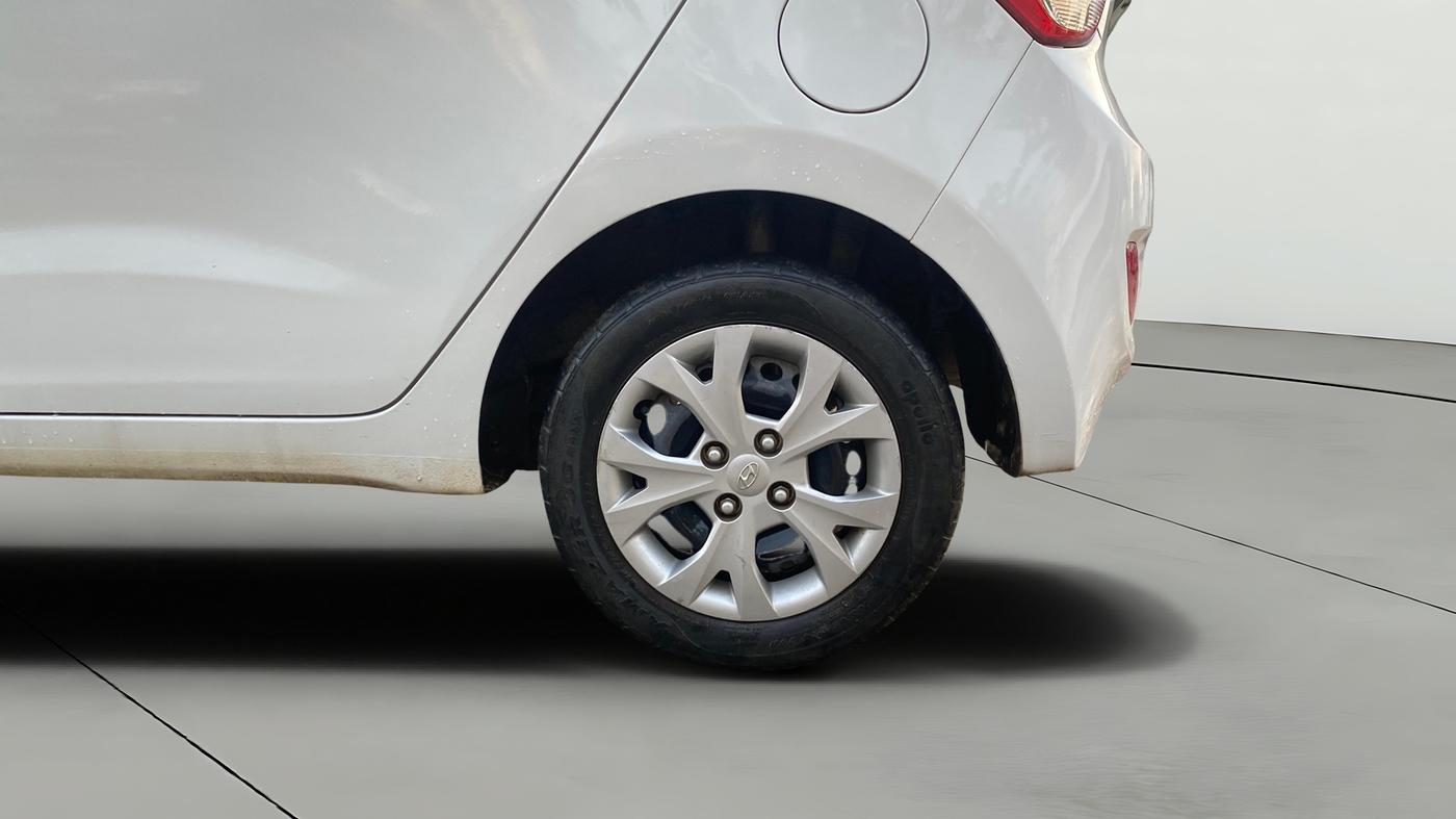 2015 Hyundai Grand i10 MAGNA 1.2 KAPPA VTVT, Petrol, Manual, 40,419 km, Left Rear Wheel