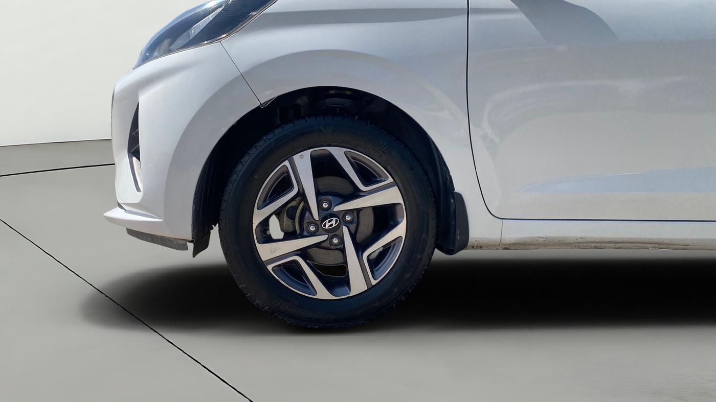 2022 Hyundai AURA SX 1.2, Petrol, Manual, 50,965 km, Left Front Wheel
