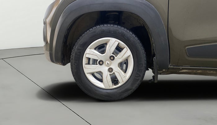 2017 Renault Kwid RXL, Petrol, Manual, 34,420 km, Left Front Wheel