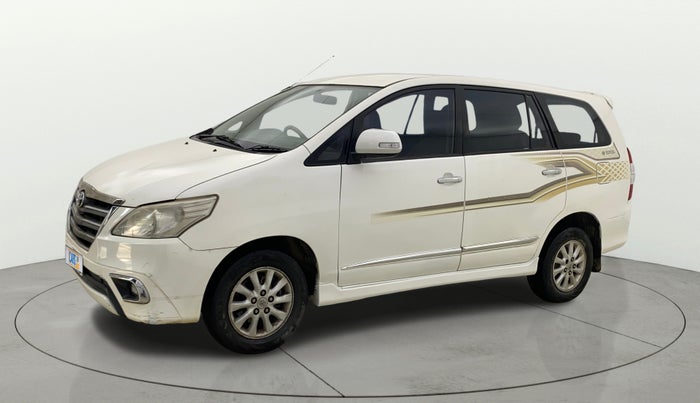 2014 Toyota Innova 2.5 ZX 7 STR, Diesel, Manual, 1,70,000 km, Left Front Diagonal