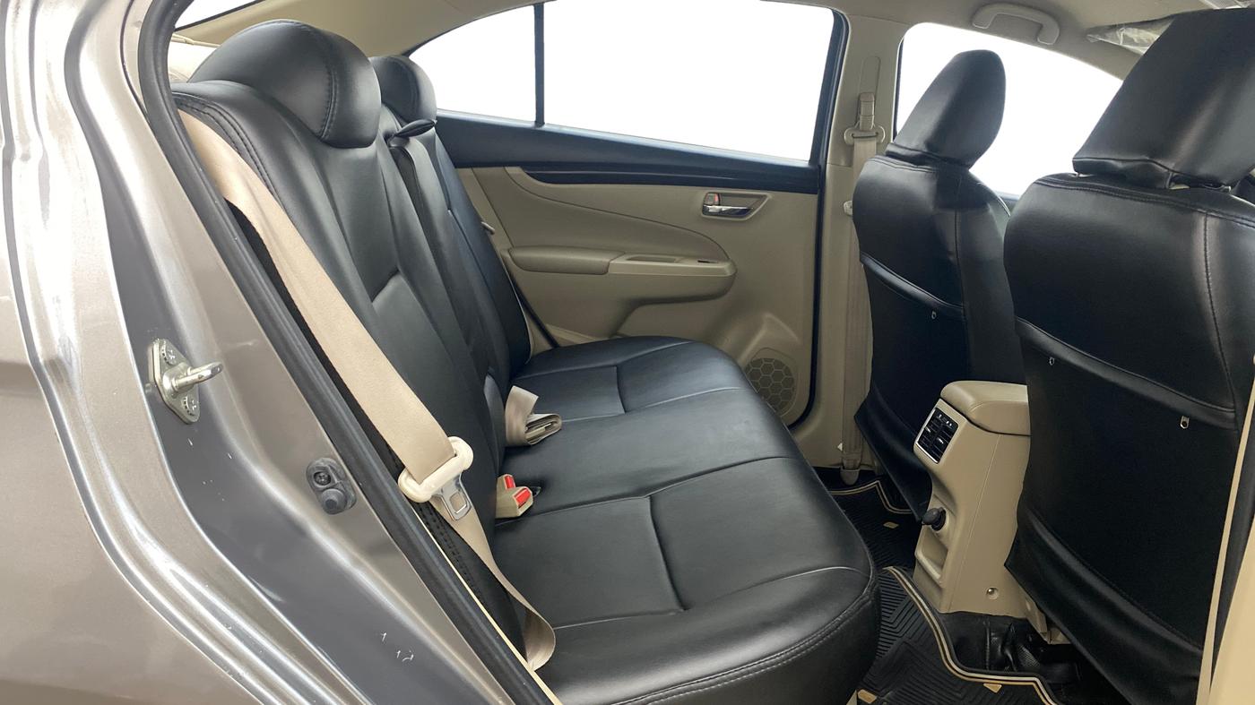 2017 Maruti Ciaz ZETA 1.4  AT PETROL, Petrol, Automatic, 19,223 km, Right Side Rear Door Cabin