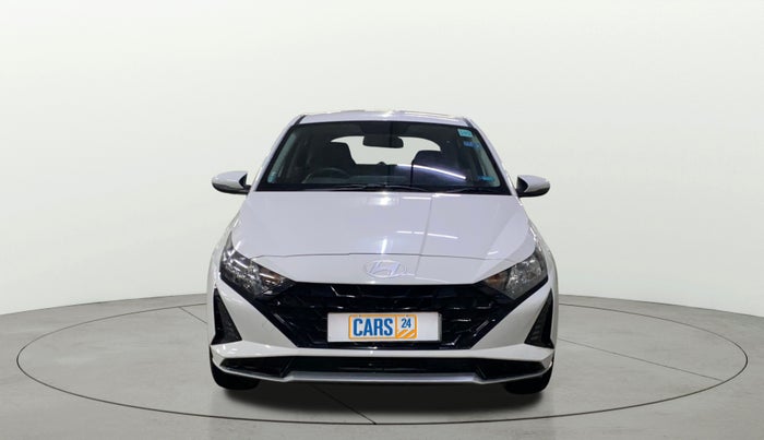 2025 Hyundai NEW I20 SPORTZ 1.2 MT, Petrol, Manual, 5,349 km, Front
