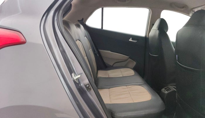 2017 Hyundai Grand i10 SPORTZ 1.2 KAPPA VTVT, Petrol, Manual, 46,356 km, Right Side Rear Door Cabin