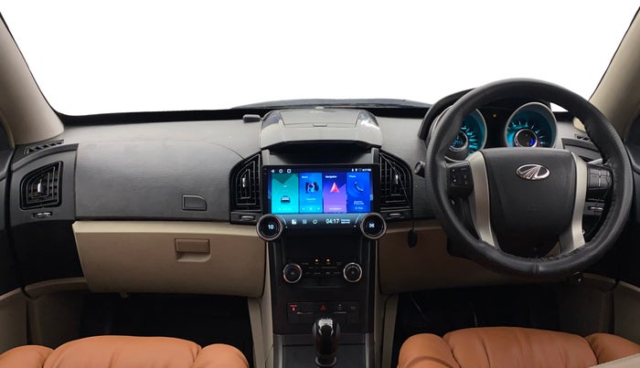 2017 Mahindra XUV500 W6, Diesel, Manual, 82,774 km, Dashboard