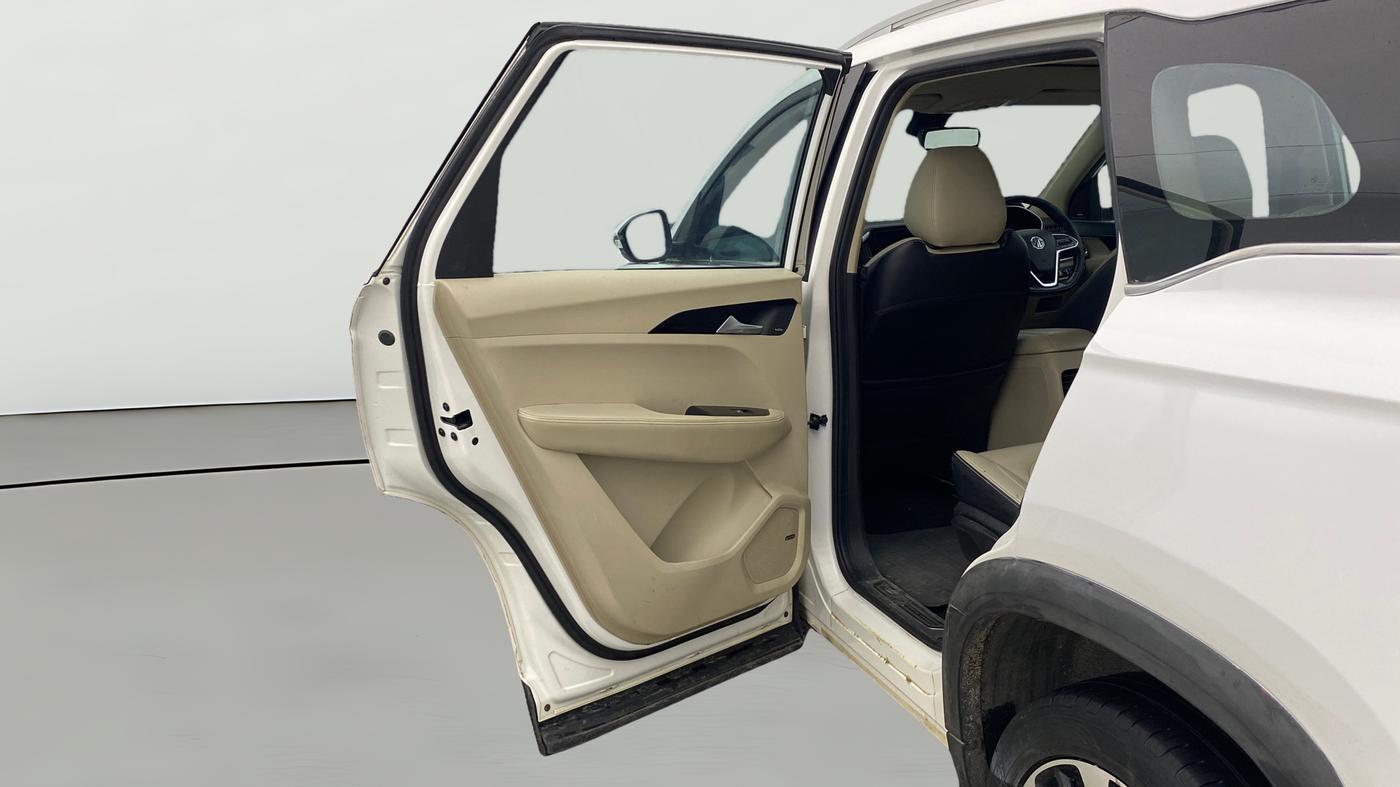 2021 MG HECTOR SHARP 1.5 DCT PETROL, Petrol, Automatic, 65,789 km, LHS Rear Door