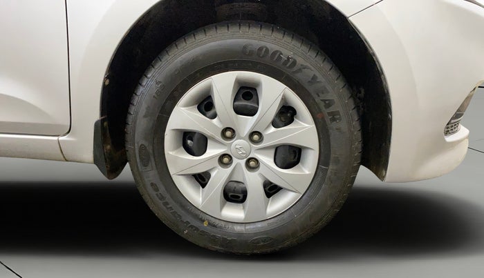 2016 Hyundai Elite i20 ERA 1.2, Petrol, Manual, 19,124 km, Right Front Wheel