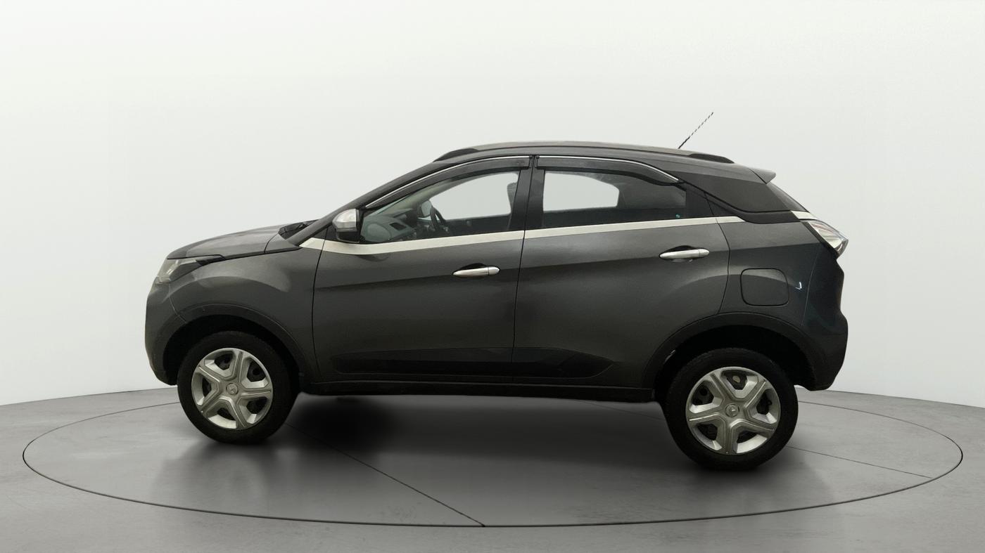 2020 Tata NEXON XM PETROL, Petrol, Manual, 54,343 km, Left Side