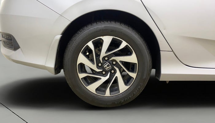 2020 Honda Civic 1.8L I-VTEC V CVT, Petrol, Automatic, 1,04,898 km, Right Rear Wheel