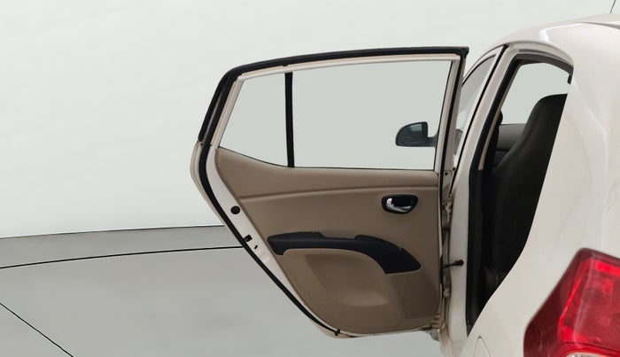 2015 Hyundai i10 SPORTZ 1.1, Petrol, Manual, 23,803 km, LHS Rear Door