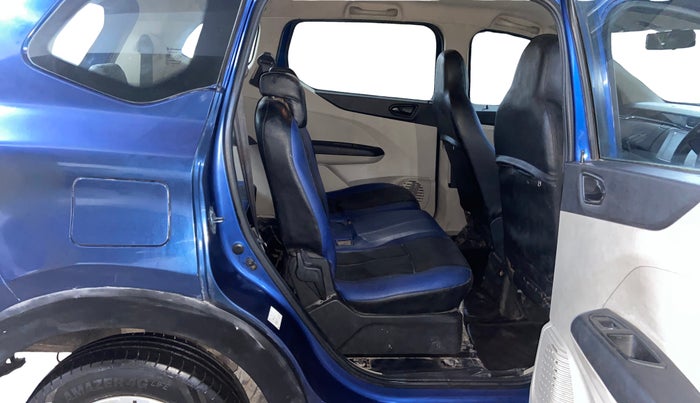 2019 Renault TRIBER RXT, Petrol, Manual, 68,142 km, Right Side Rear Door Cabin