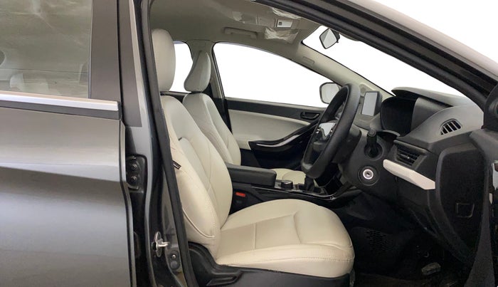 2024 Tata NEXON PURE 1.5 DIESEL, Diesel, Manual, 5,324 km, Right Side Front Door Cabin