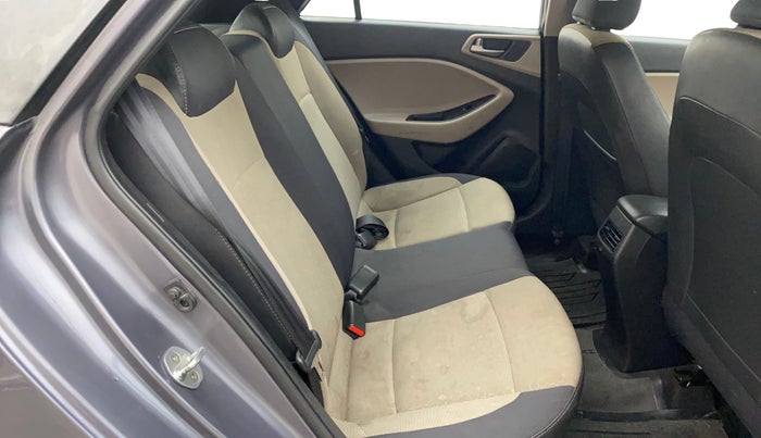 2015 Hyundai Elite i20 SPORTZ 1.2, Petrol, Manual, 86,928 km, Right Side Rear Door Cabin