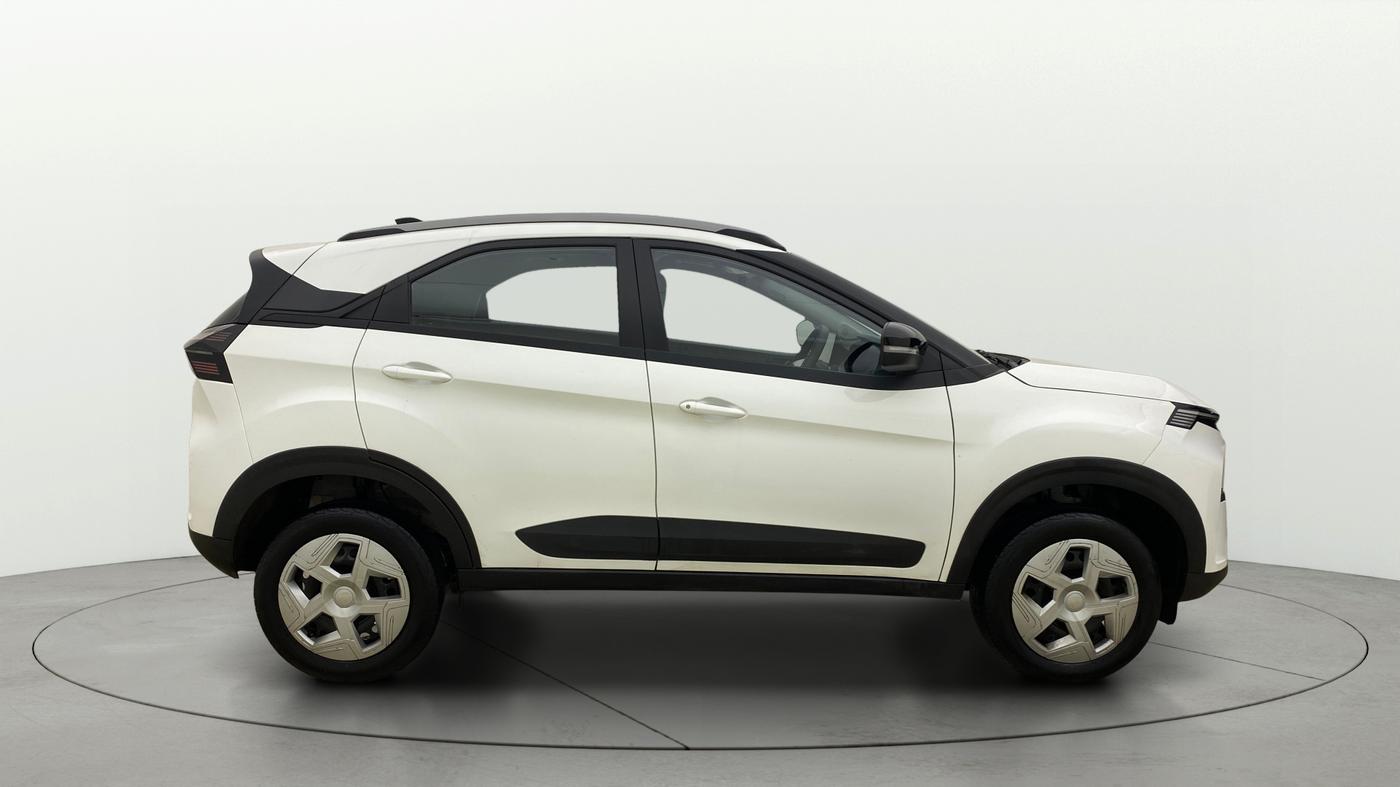 2025 Tata NEXON Pure Plus 1.2 Petrol 6MT, Petrol, Manual, 3,221 km, Right Side View