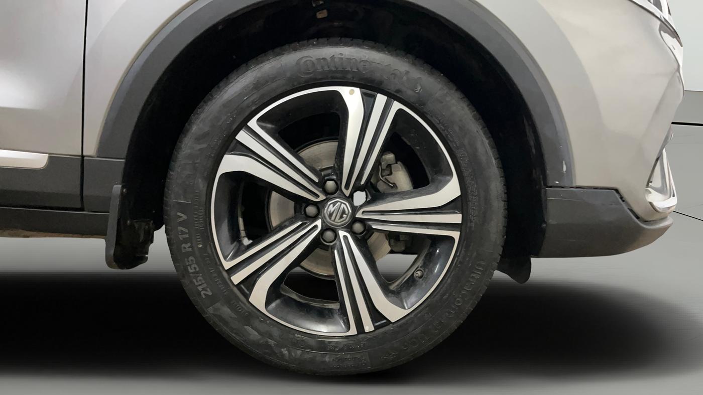 2022 MG ASTOR SAVVY 1.5 CVT, Petrol, Automatic, 34,679 km, Right Front Wheel