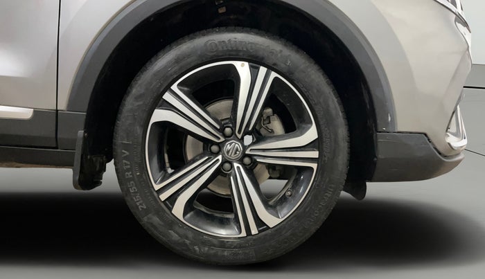 2022 MG ASTOR SAVVY 1.5 CVT, Petrol, Automatic, 34,679 km, Right Front Wheel