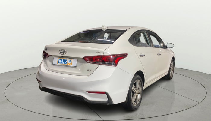 2017 Hyundai Verna 1.6 VTVT SX (O) AT, Petrol, Automatic, 43,739 km, Right Back Diagonal