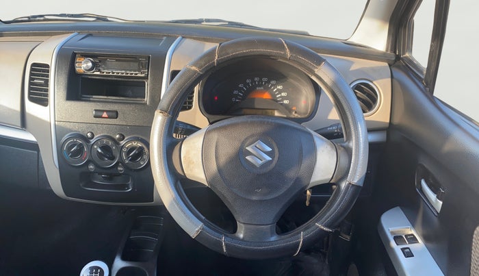 2015 Maruti Wagon R 1.0 LXI CNG, CNG, Manual, 63,864 km, Steering Wheel Close Up