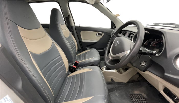 2017 Maruti Alto K10 VXI, Petrol, Manual, 26,027 km, Right Side Front Door Cabin
