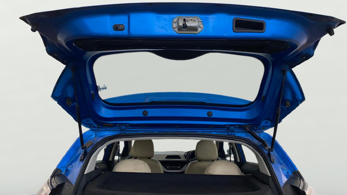 2018 Tata NEXON XT PETROL, Petrol, Manual, 68,869 km, Boot Door Open