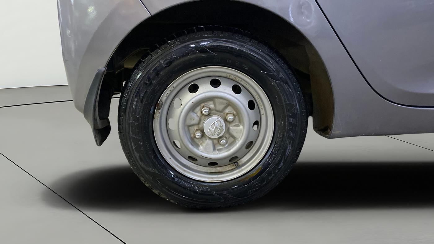 2014 Hyundai Eon ERA +, Petrol, Manual, 25,948 km, Right Rear Wheel