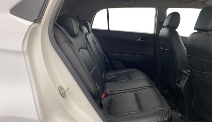 2016 Hyundai Creta SX PLUS 1.6 PETROL, Petrol, Manual, 57,615 km, Right Side Rear Door Cabin