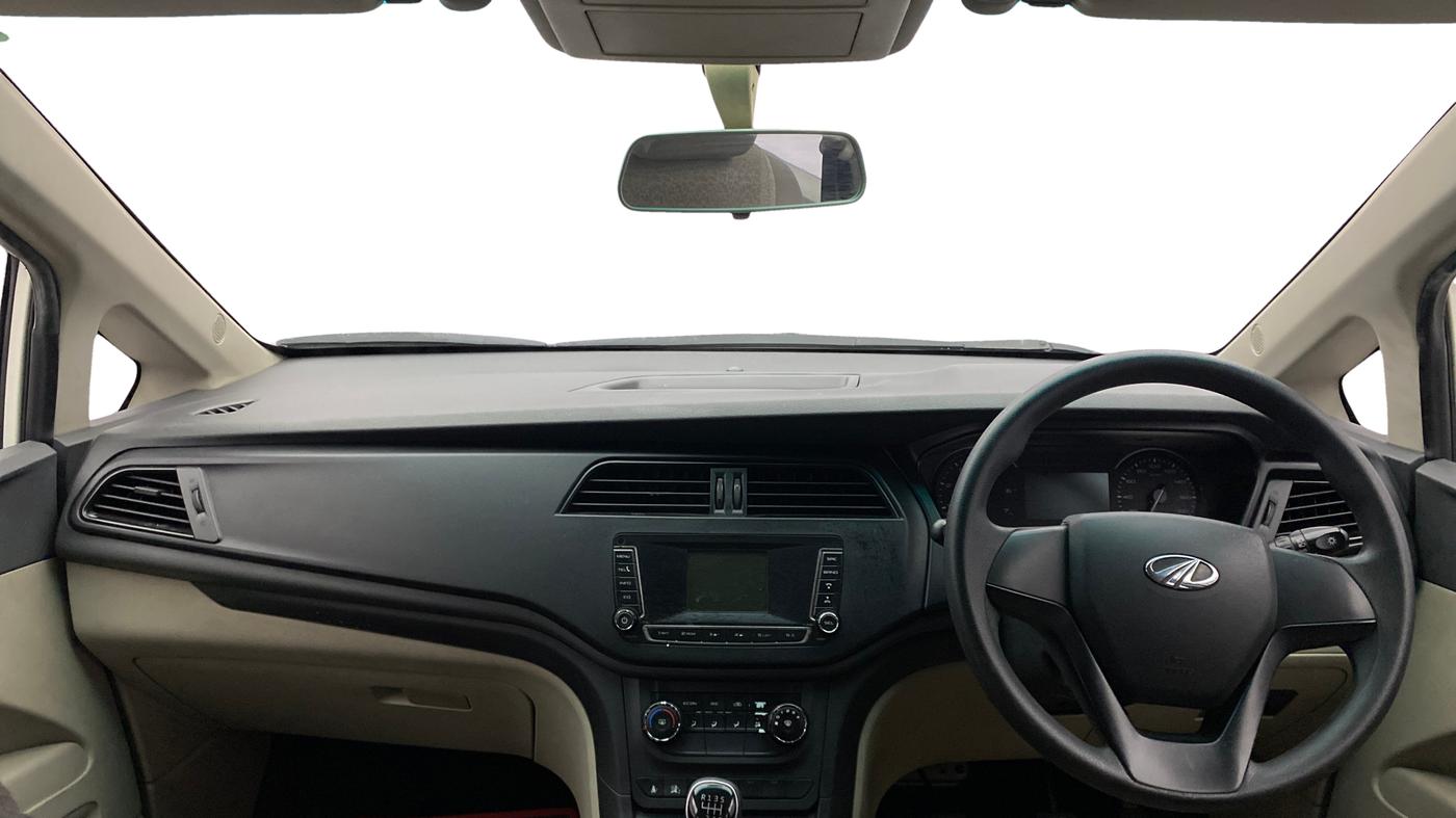 2019 Mahindra MARAZZO M4 7 STR, Diesel, Manual, 35,045 km, Dashboard