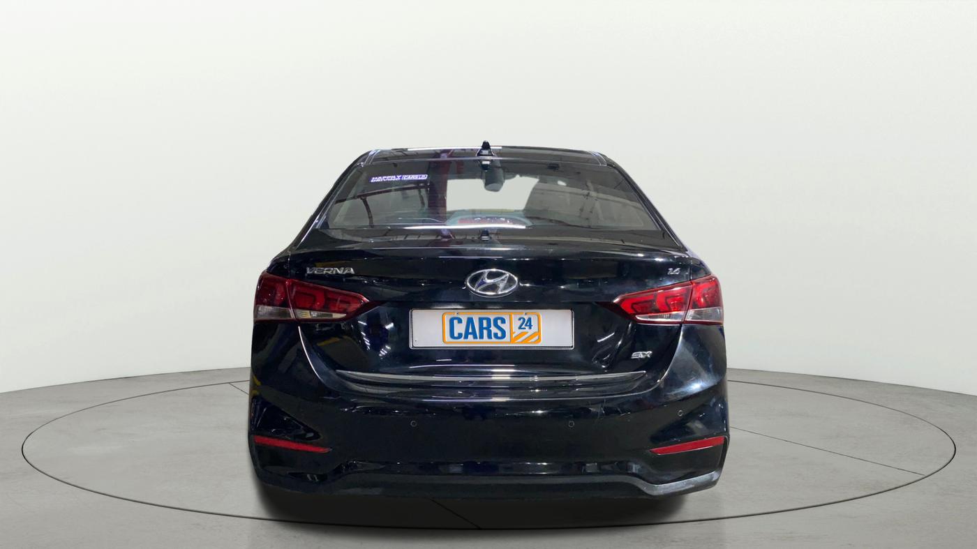2019 Hyundai Verna 1.6 VTVT SX + AT, Petrol, Automatic, 77,010 km, Back/Rear