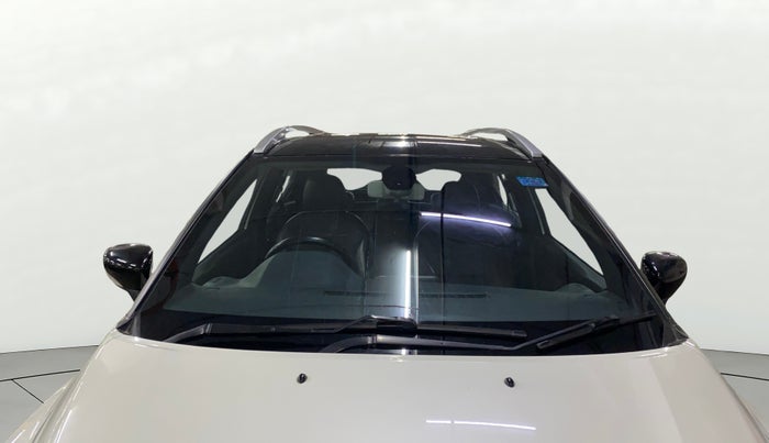 2020 Nissan Kicks XV PREMIUM (O) TURBO 1.3 DUAL TONE, Petrol, Manual, 54,686 km, Front Windshield