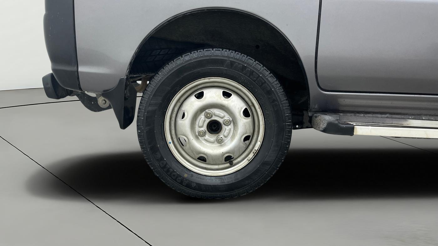 2018 Maruti Eeco 5 STR WITH A/C+HTR, Petrol, Manual, 20,806 km, Right Rear Wheel