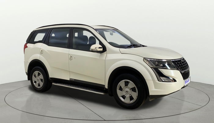 2018 Mahindra XUV500 W7, Diesel, Manual, 81,666 km, Right Front Diagonal