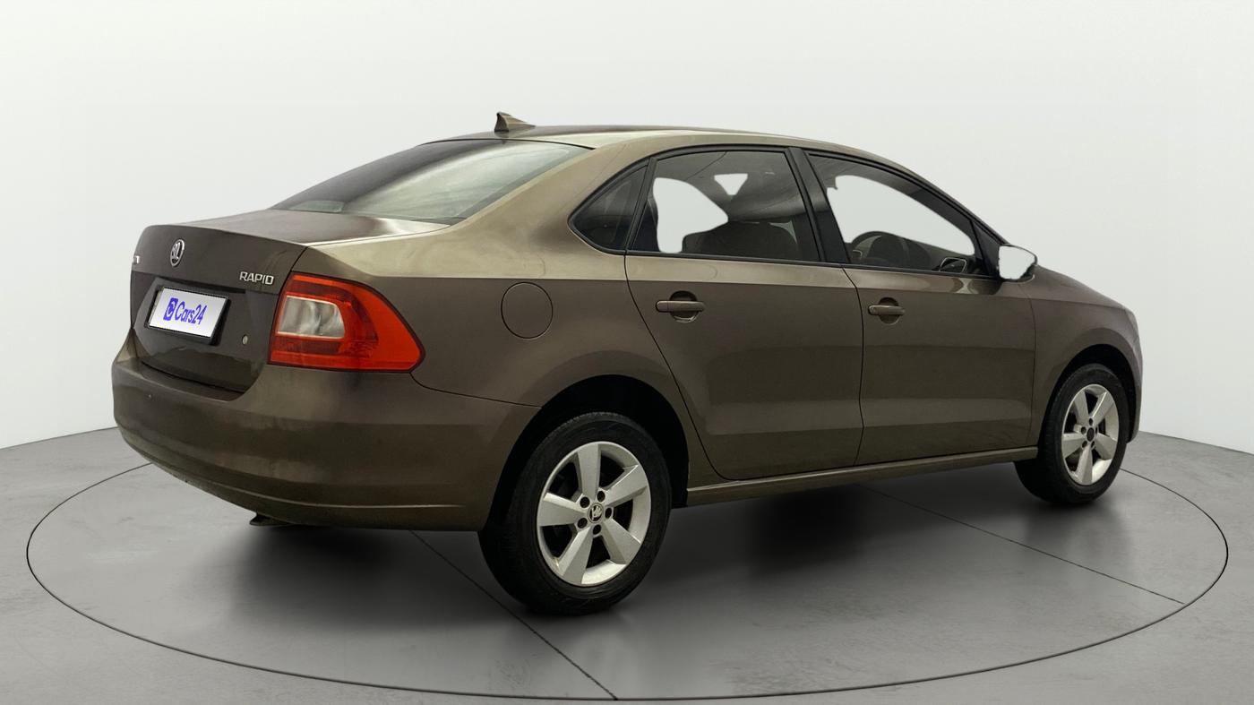 2016 Skoda Rapid STYLE 1.5 TDI AT, Diesel, Automatic, 1,02,150 km, Right Back Diagonal