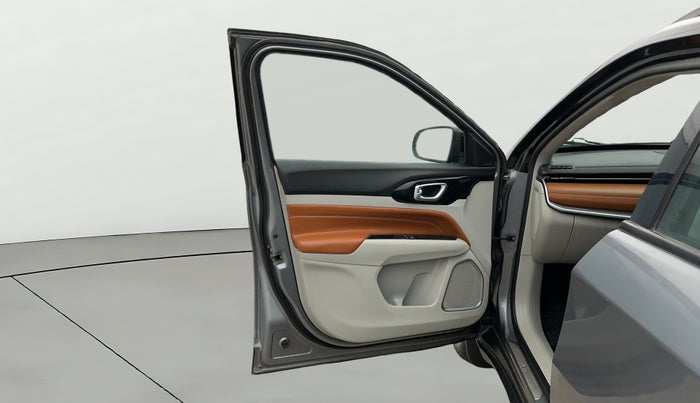 2021 Jeep Compass LIMITED (O) 2.0 DIESEL, Diesel, Manual, 81,139 km, LHS Front Door