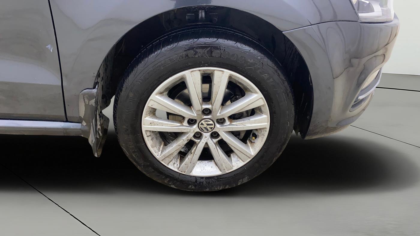 2016 Volkswagen Polo GT TSI AT, Petrol, Automatic, 77,274 km, Right Front Wheel
