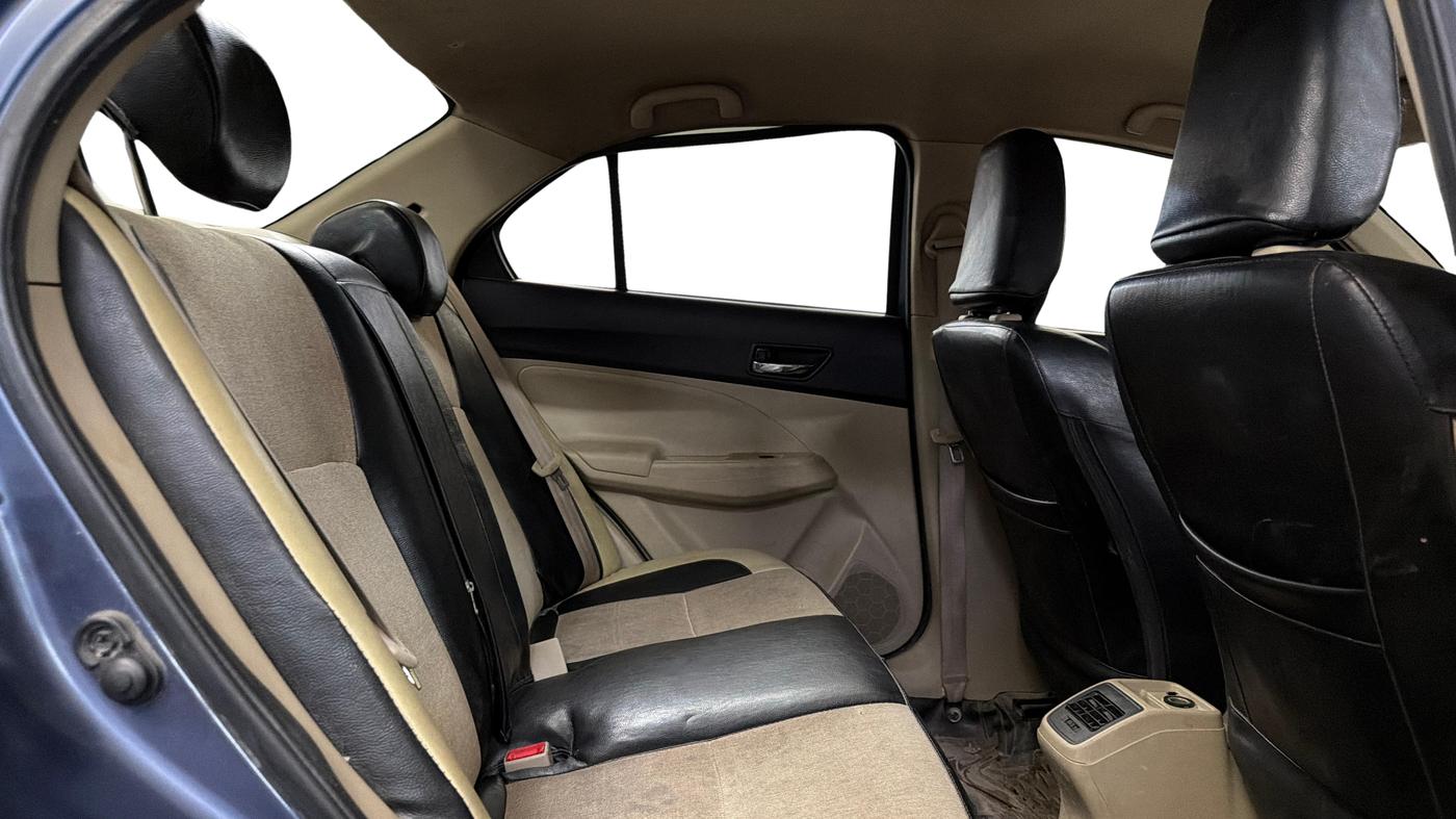 2017 Maruti Dzire VXI, Petrol, Manual, 1,16,292 km, Right Side Rear Door Cabin
