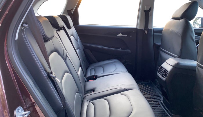 2019 MG HECTOR SHARP HYBRID 1.5 PETROL, Petrol, Manual, 50,132 km, Right Side Rear Door Cabin