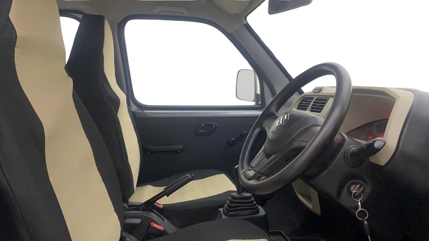 2023 Maruti Eeco 5 STR AC, Petrol, Manual, 23,933 km, Right Side Front Door Cabin