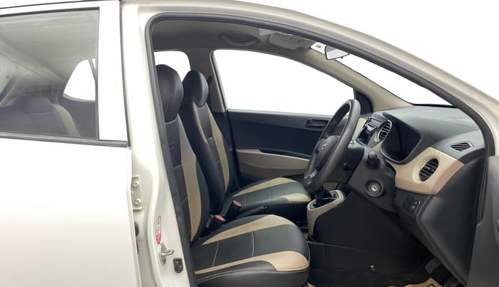 2016 Hyundai Grand i10 MAGNA 1.2 KAPPA VTVT, Petrol, Manual, 70,249 km, Right Side Front Door Cabin