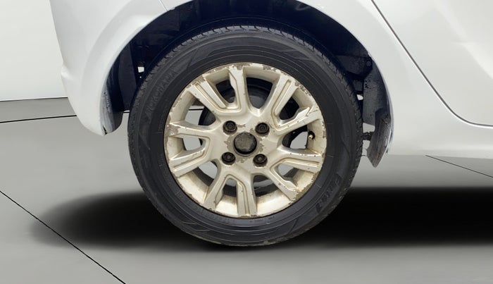 2016 Tata Tiago XZ PETROL, Petrol, Manual, 1,32,579 km, Right Rear Wheel