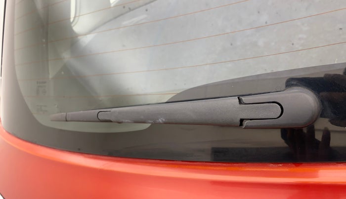 2017 Maruti Vitara Brezza ZDI PLUS DUAL TONE, Diesel, Manual, 1,29,768 km, Rear Wiper