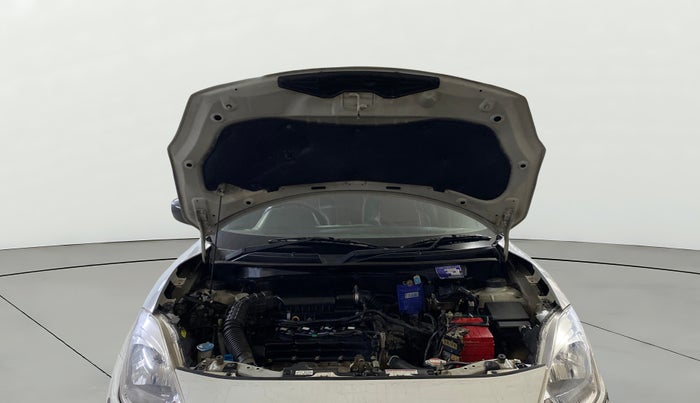 2020 Maruti Swift LXI, CNG, Manual, 94,918 km, Open Bonet