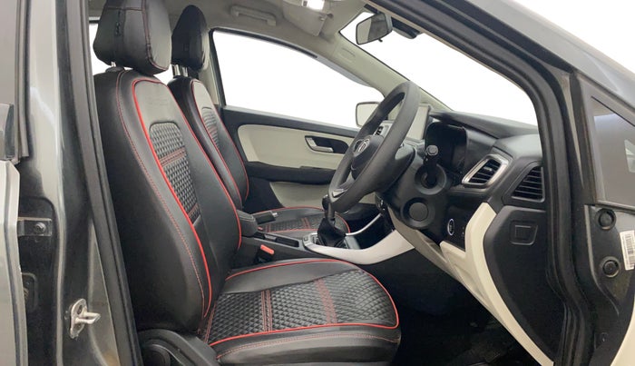 2023 Tata ALTROZ XZ PETROL, Petrol, Manual, 20,328 km, Right Side Front Door Cabin