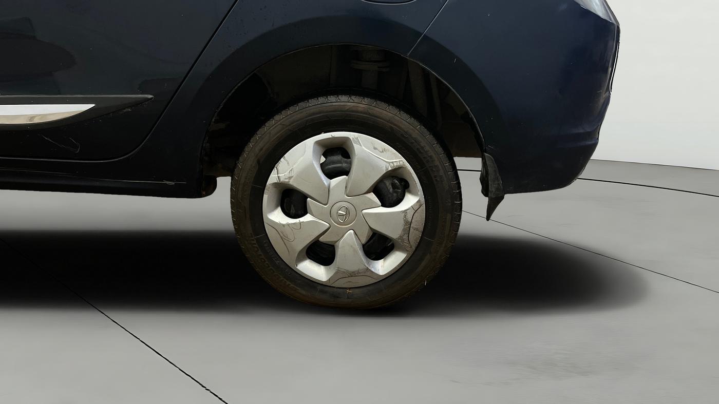 2022 Tata TIGOR XZ CNG, CNG, Manual, 91,707 km, Left Rear Wheel