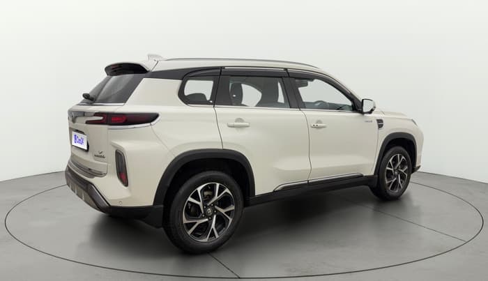 2024 Toyota URBAN CRUISER HYRYDER V HYBRID, Hybrid, Automatic, 30,657 km, Right Back Diagonal