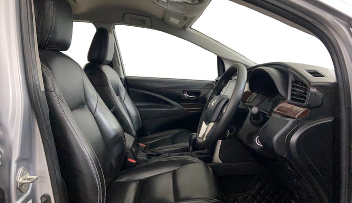 2021 Toyota Innova Crysta 2.7 GX AT 7 STR, Petrol, Automatic, 43,831 km, Right Side Front Door Cabin