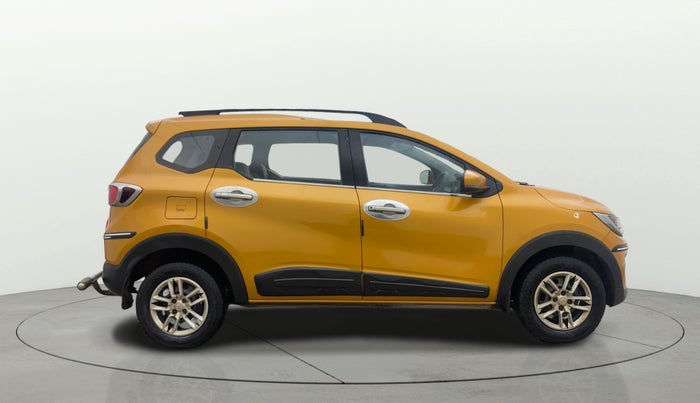 2021 Renault TRIBER RXT, Petrol, Manual, 49,232 km, Right Side View