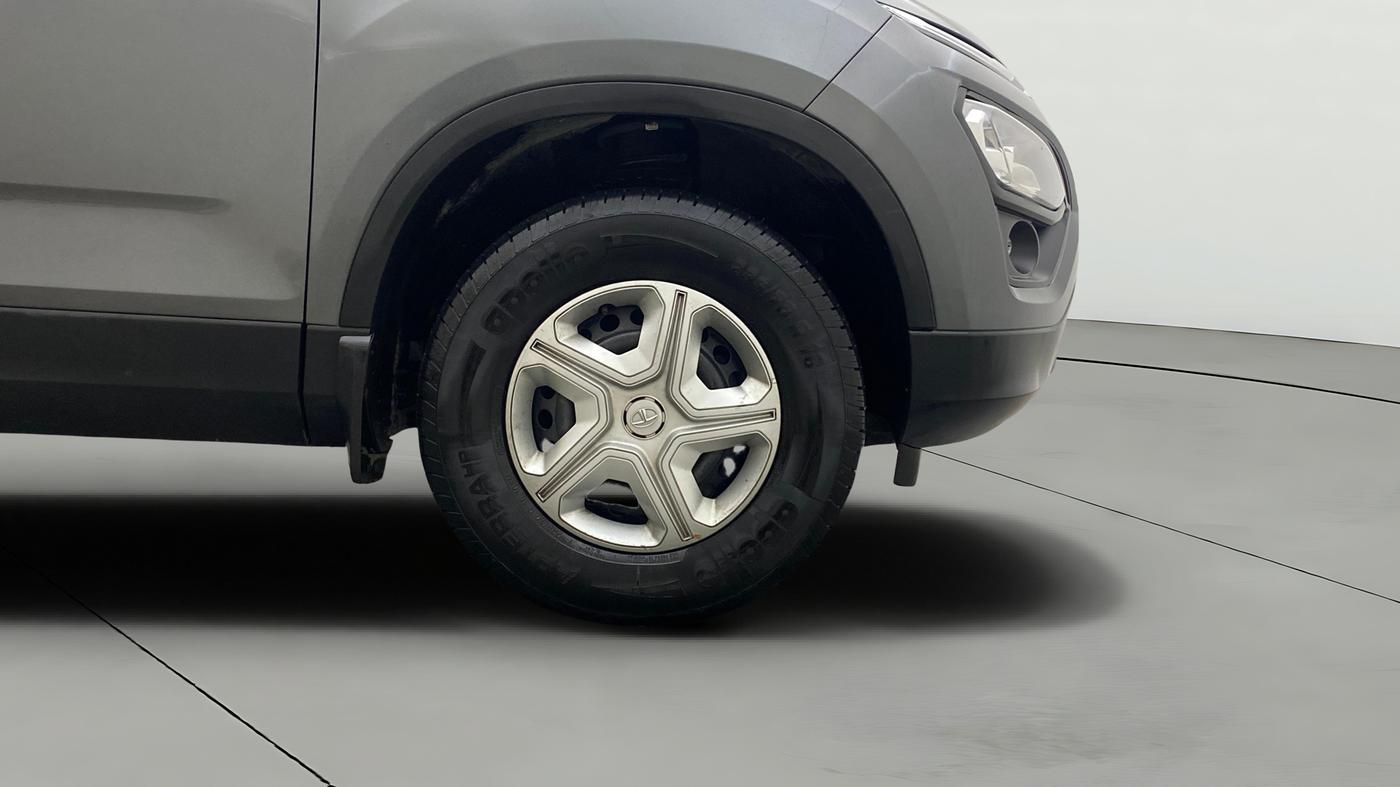 2023 Tata Harrier XM 2.0L KRYOTEC, Diesel, Manual, 35,952 km, Right Front Wheel