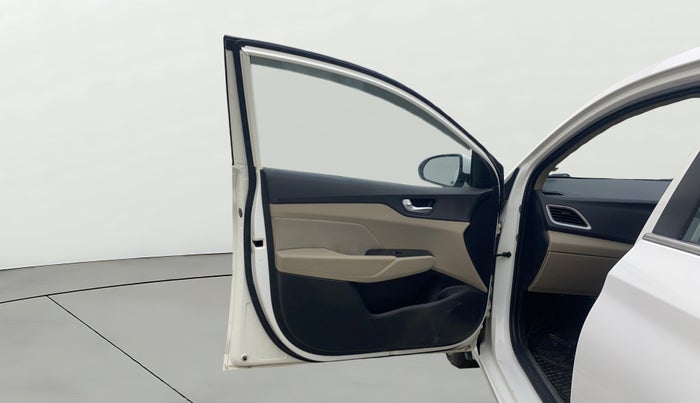 2018 Hyundai Verna 1.6 CRDI SX + AT, Diesel, Automatic, 1,01,963 km, LHS Front Door