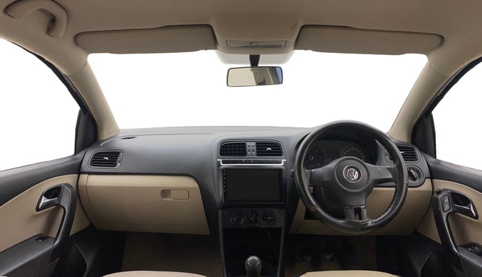 2014 Volkswagen Polo COMFORTLINE 1.2L, Diesel, Manual, 99,470 km, Dashboard