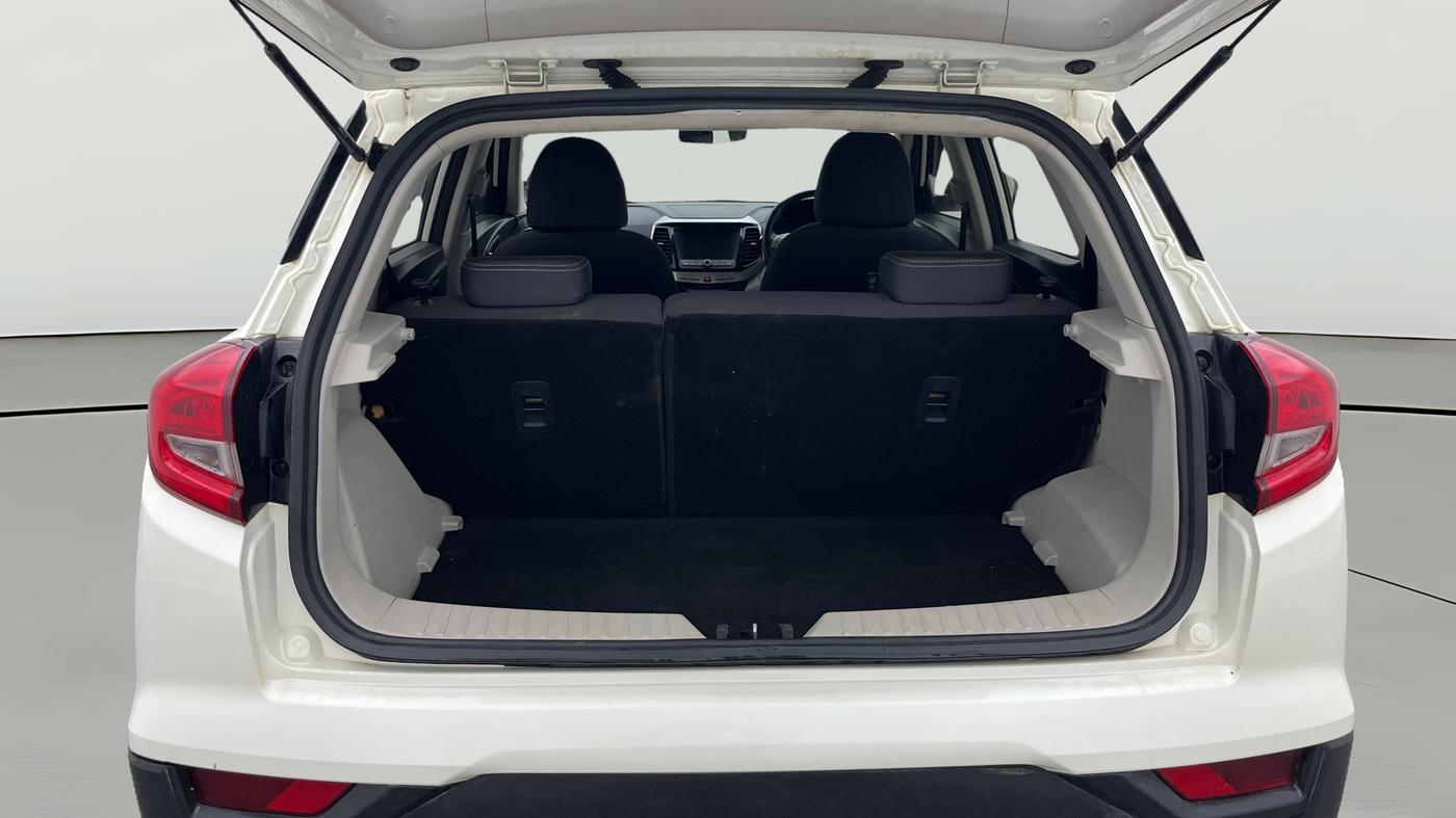 2022 Mahindra XUV300 W8 1.5 DIESEL, Diesel, Manual, 44,851 km, Boot Open Zoomed View