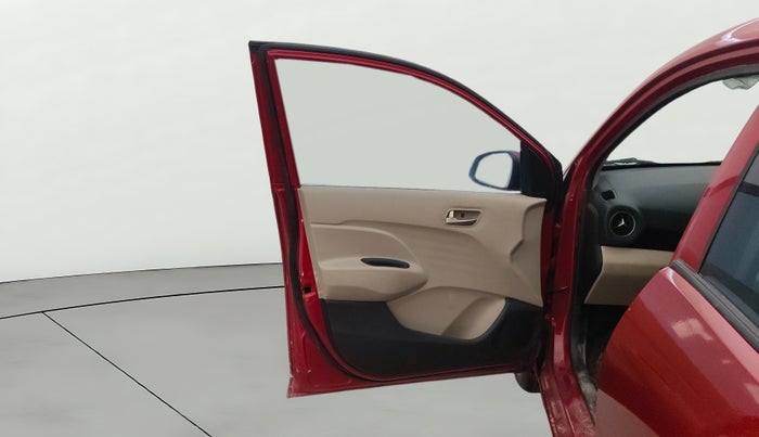 2018 Hyundai NEW SANTRO SPORTZ CNG, CNG, Manual, 77,563 km, LHS Front Door